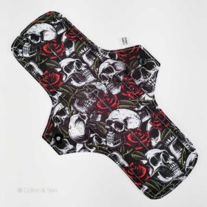 Stoffbinde "Skulls ´n Roses" (ca. 28cm mit PUL)