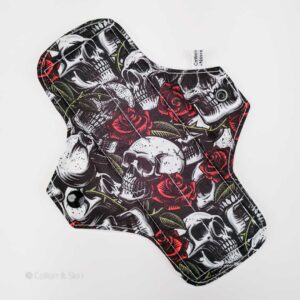 Stoffbinde "Skulls 'n Roses" (ca. 20cm mit PUL)